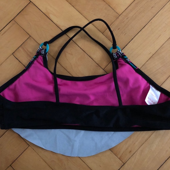 Girls 2 piece swimsuit. - Picture 4 of 4